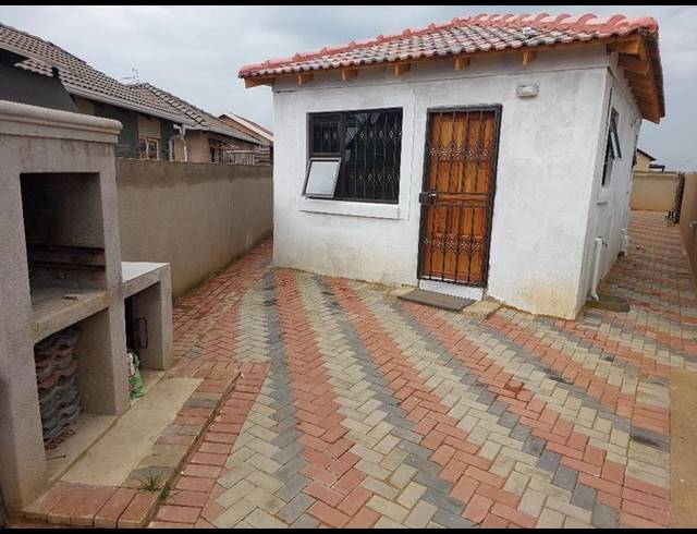 1 BEDROOM PROPERTY TO RENT IN WINDMILL PARK